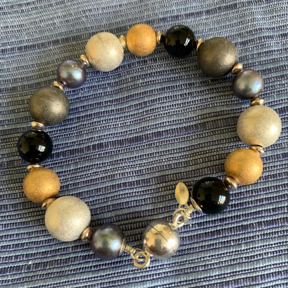 QVC magnetic clasp sterling silver bracelet. 7 1/2 inch.